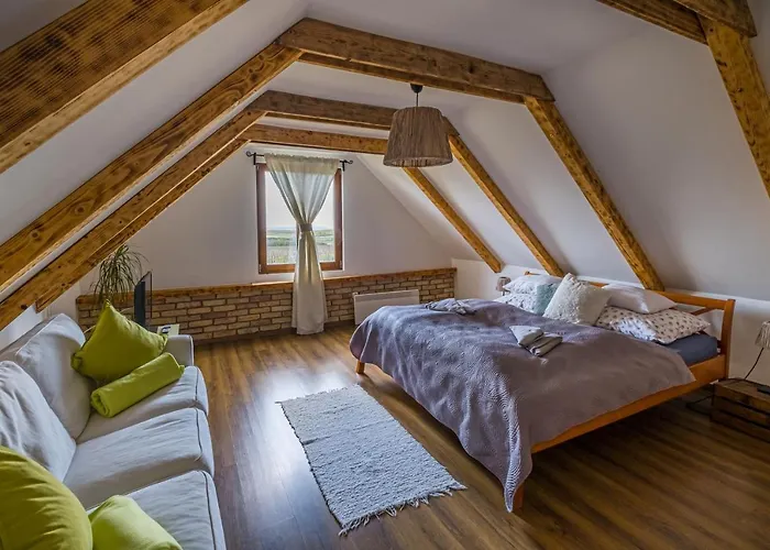 Lägenhet Birtok Mandula Apartmanhaz Tagyon